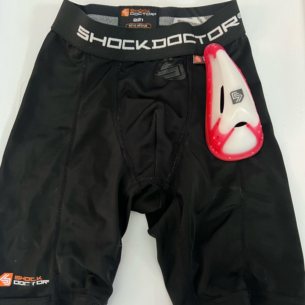 Shock Doctor Youth Medium Black Compression shorts with cup